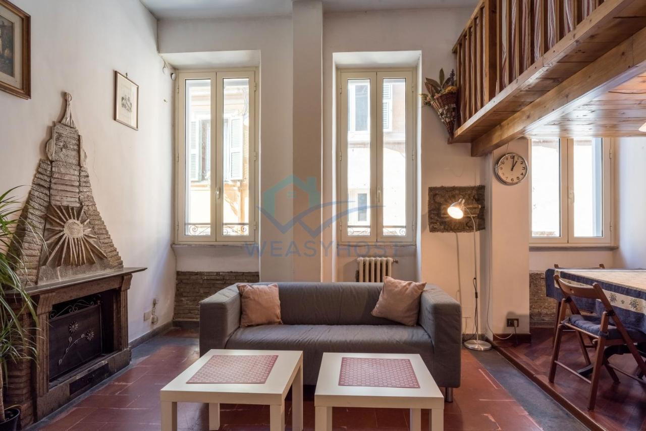 Warm Nest In The Old Building Of Piazza Navona Apartment Rome Bagian luar foto